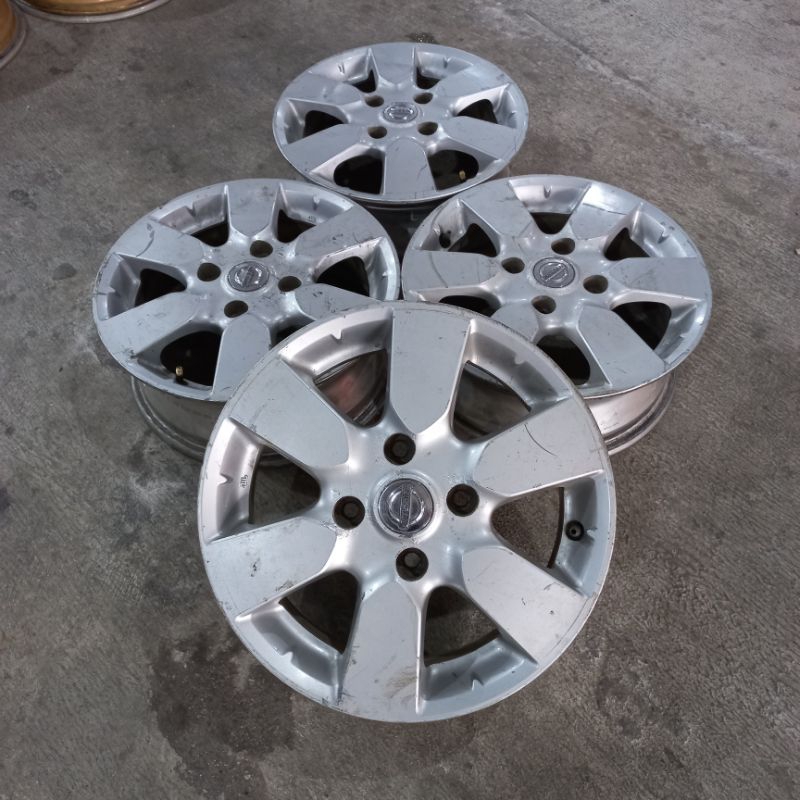 VELG STANDAR LIVINA R15 BAUT 4X114.3 VELG MOBIL BEKAS ORIGINAL COPOTAN MOBIL