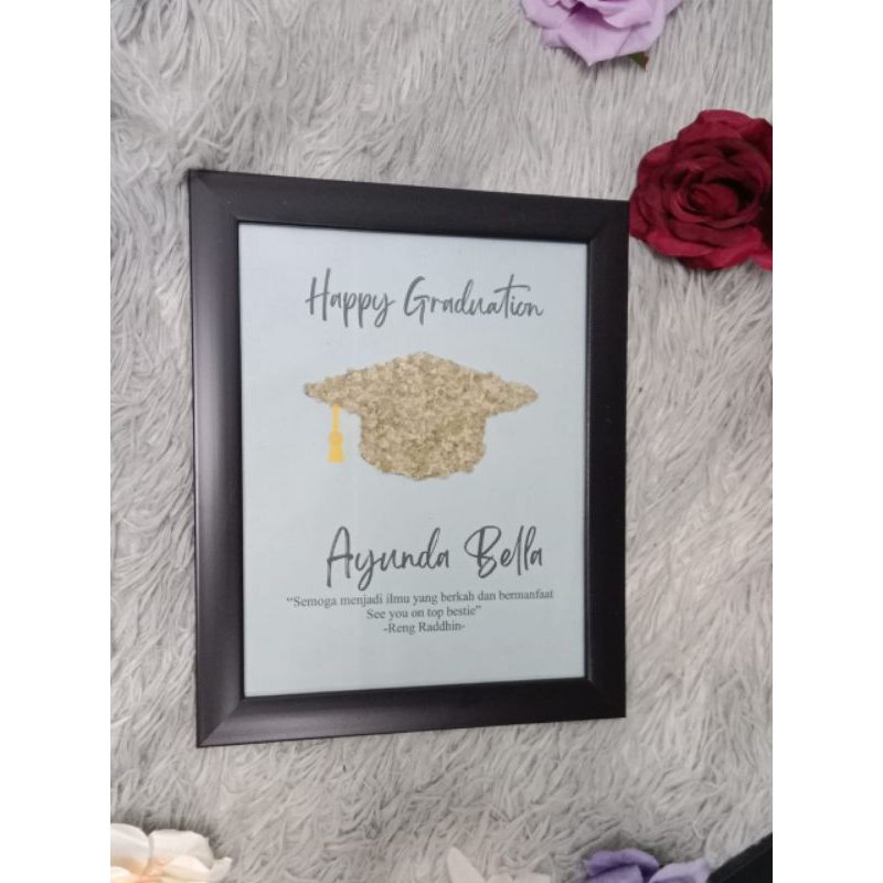Kado wisuda atau frame untuk kado wisuda simple dan unik