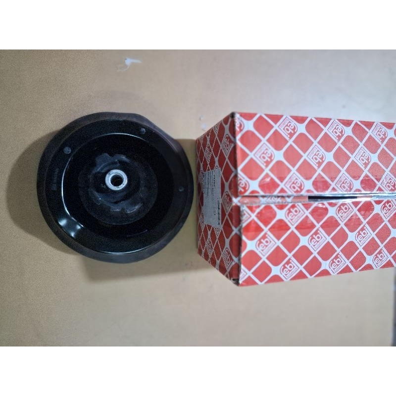 Mounting sapot shock breker breaker depan mercy mercedes benz W203 C180 C200 C230 C240 Merek Febi