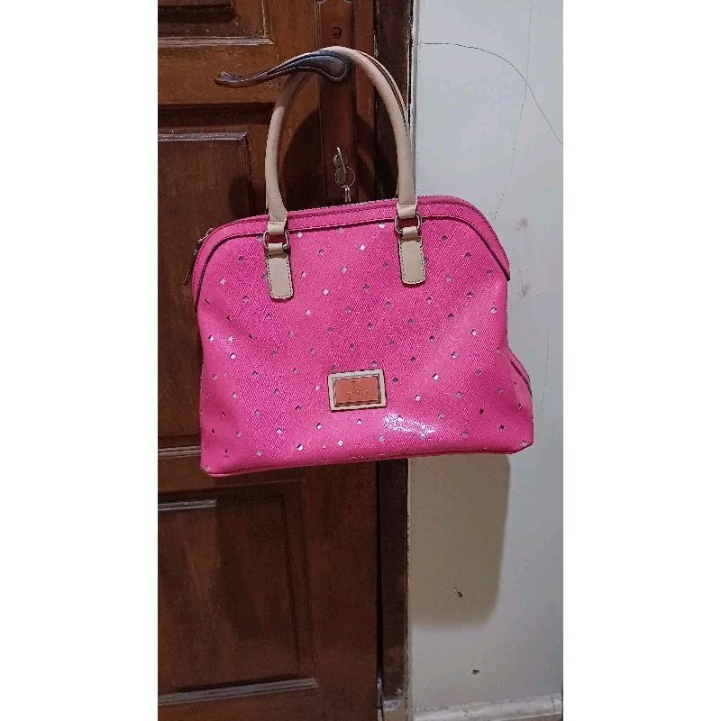 Preloved Tas Guess