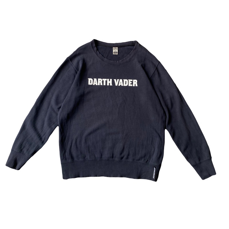 uniqlo starwars crewneck