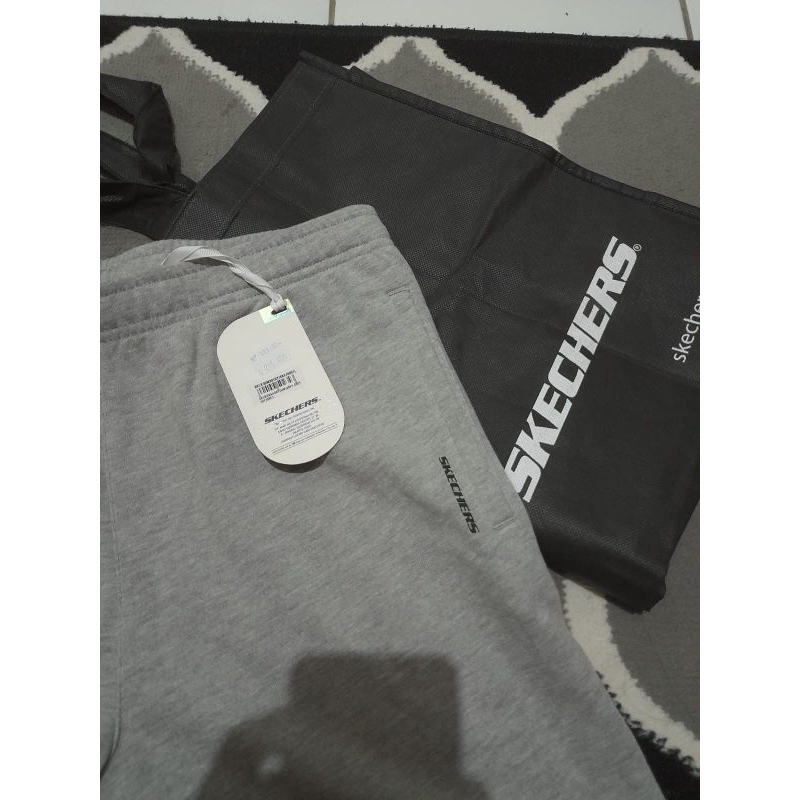 Celana Pendek Skechers