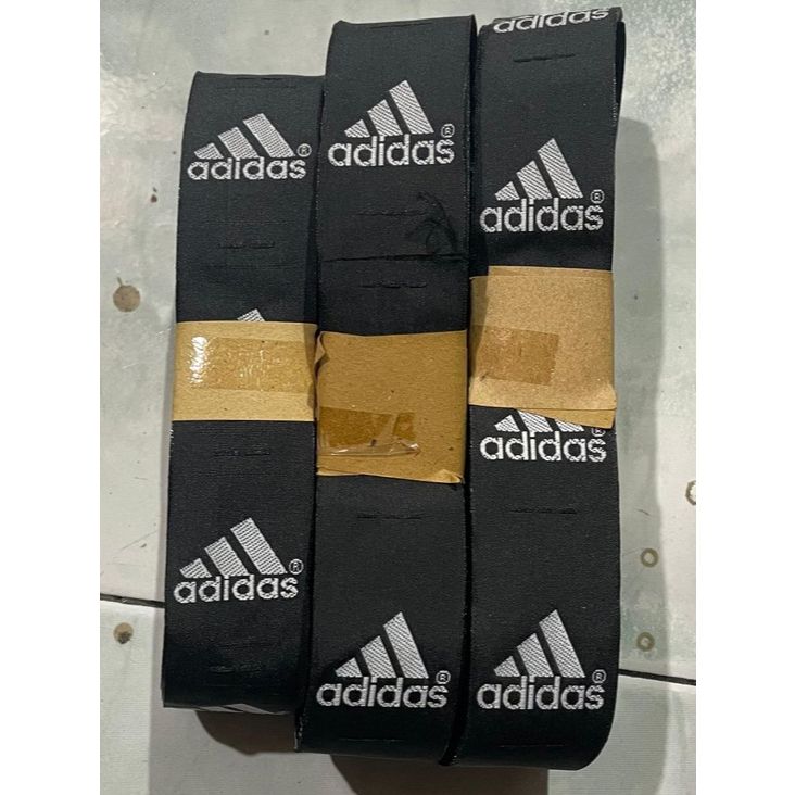 Merk Lidah Sepatu Adidas