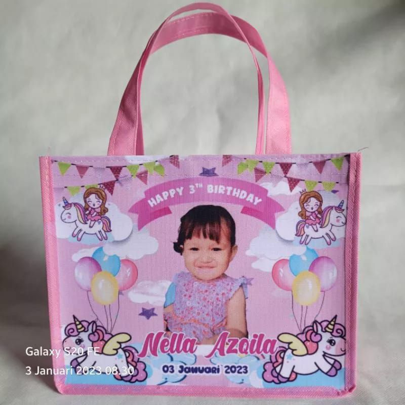 

Tas Ultah Kfc/Tas Ultah Karakter/Tas Souvenir Ulang Tahun