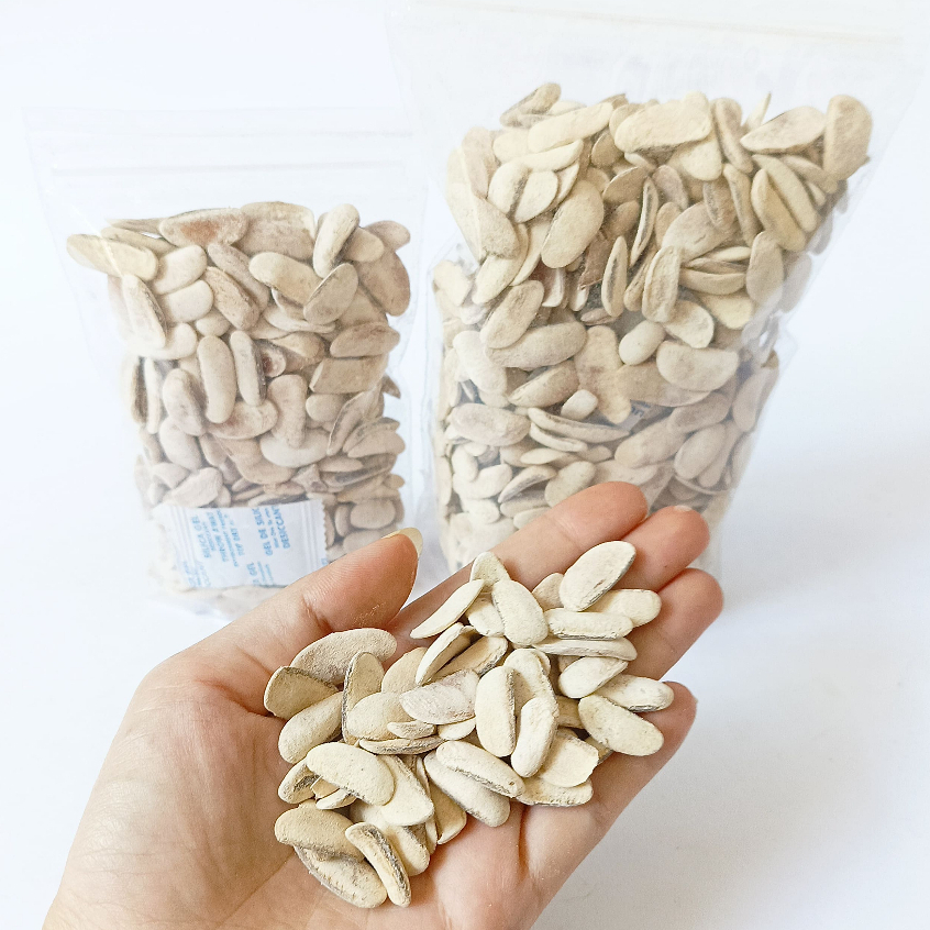 

BIJI MAHONI KUPAS 100 GRAM