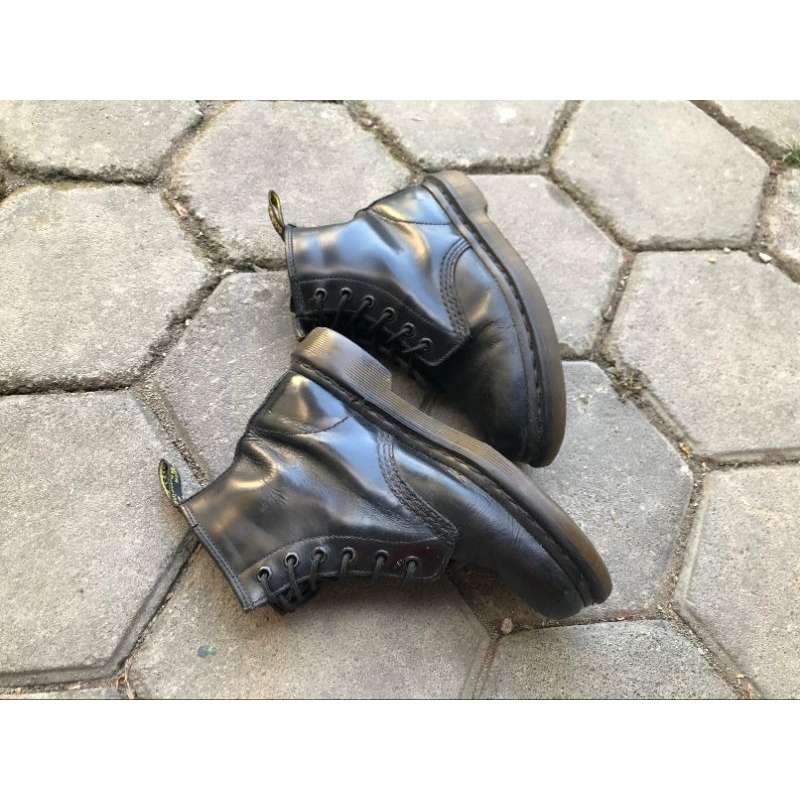 Dr. Martens 101 Black Smooth