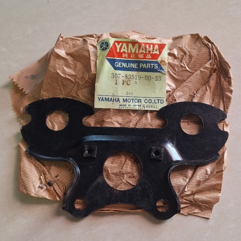 Dudukan Speedometer YAMAHA RD125 RD200 YCS5 AS3 YAS3 LS2 307-83519-00-33