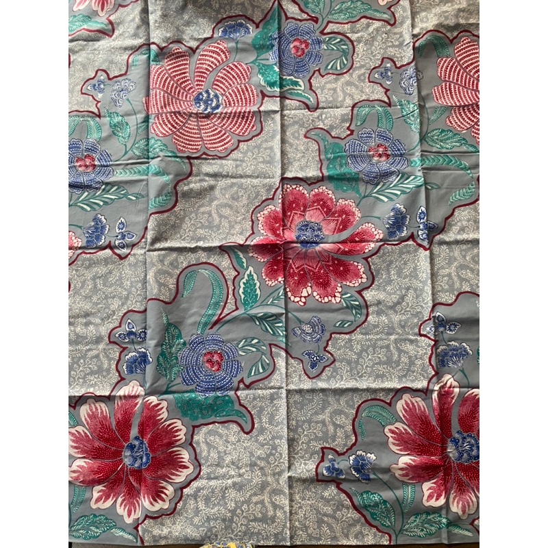 EXCLUSIF KAIN BATIK KOMBINASI TULIS MOTIF BUNGA BESAR TANAHAN/ BAHAN KATUN