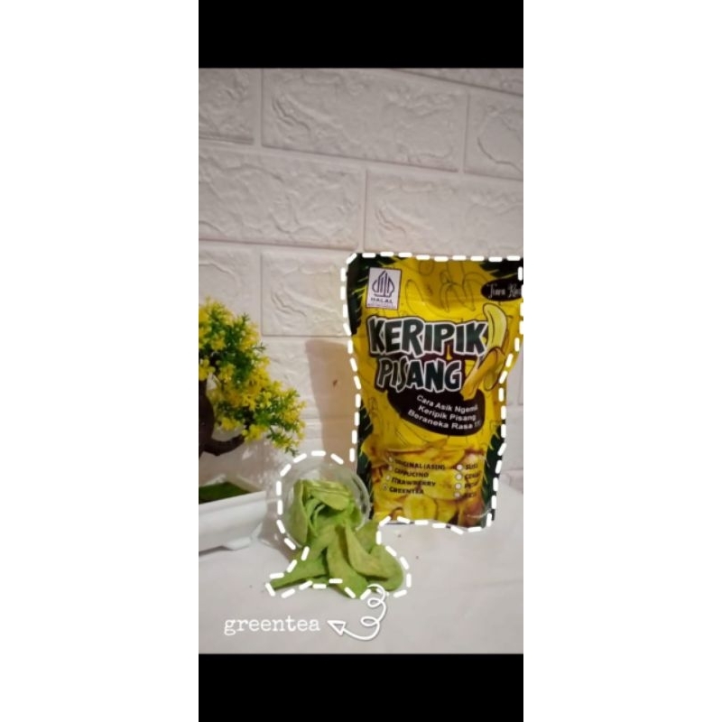 

kripik pisang varian rasa!!!!!enakkk lezaattt bikinnn nagihhh 200 gram
