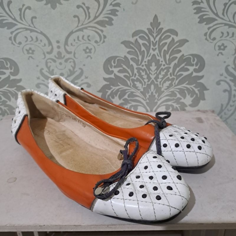 flats shoes tods size 38 preloved