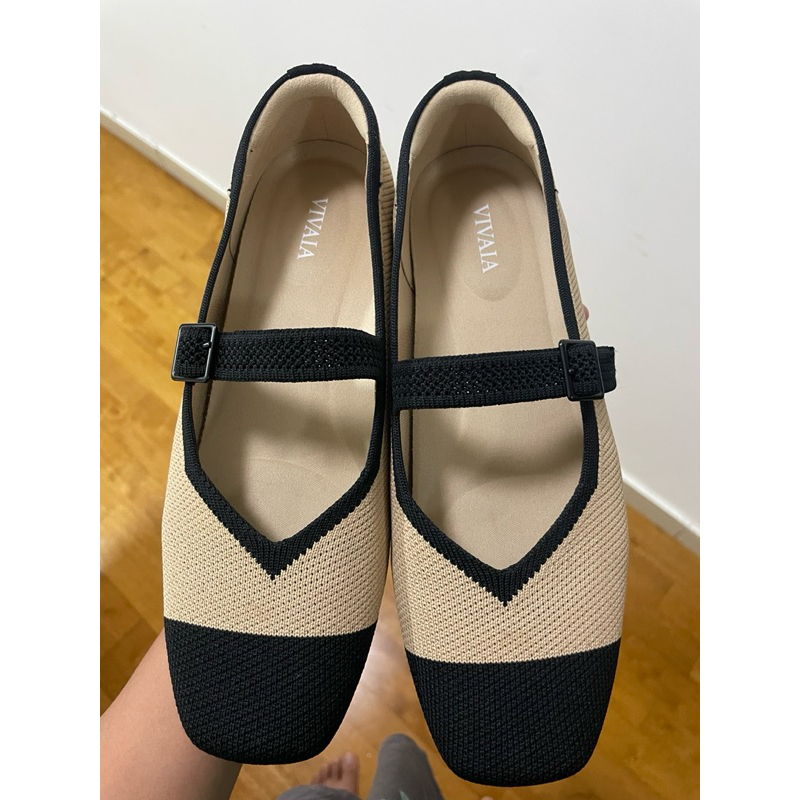 Vivaia 36.5 Margot Mary-Jane Flat Shoes