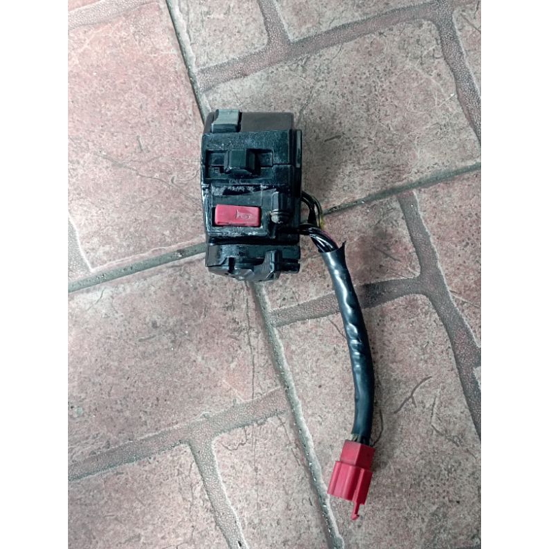 holder / saklar lampu kiri motor yamaha fiz R PnP jupiter z