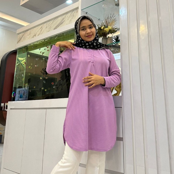 ORIGINAL KAOS ATASAN POLOS TUNIK WANITA LENGAN PANJANG KAOS TUNIK FENOMENAL  CHISELLA