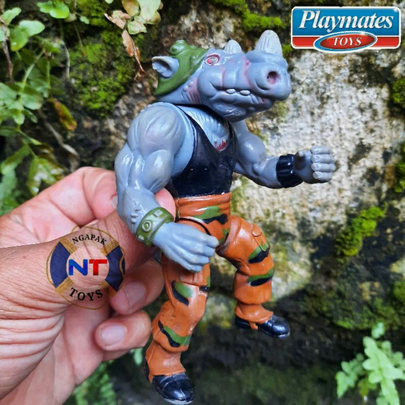 Figure Vintage 1988 TMNT musuh kura ninja ROCKSTEADY HARD HEAD