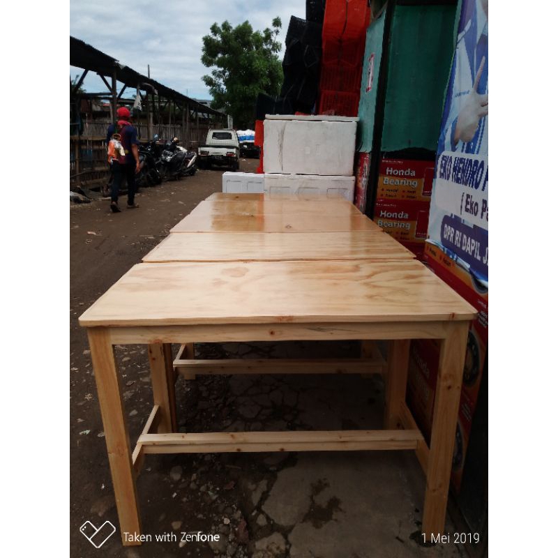 meja makan 80x60x75cm