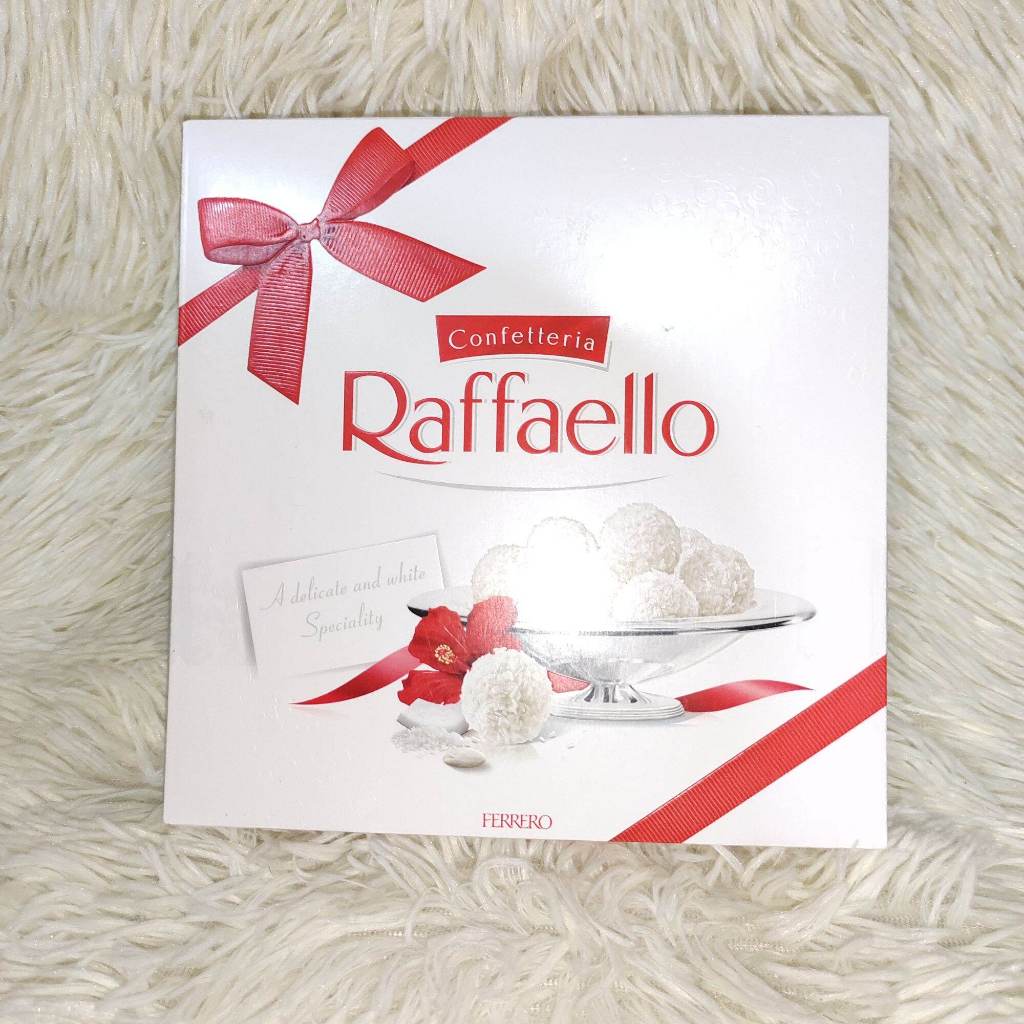 

Ferrero Raffaelo Isi 23 Coconut almond truffle