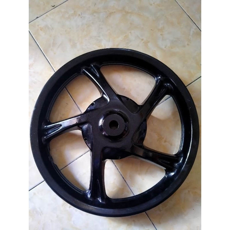 velg pelek belakang Yamaha Mio M3 125