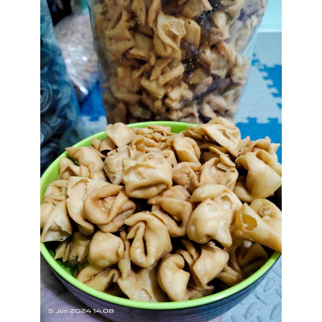 

Keripik Pangsit Goreng Gurih 250G Snack Kiloan Snack Makanan Ringan