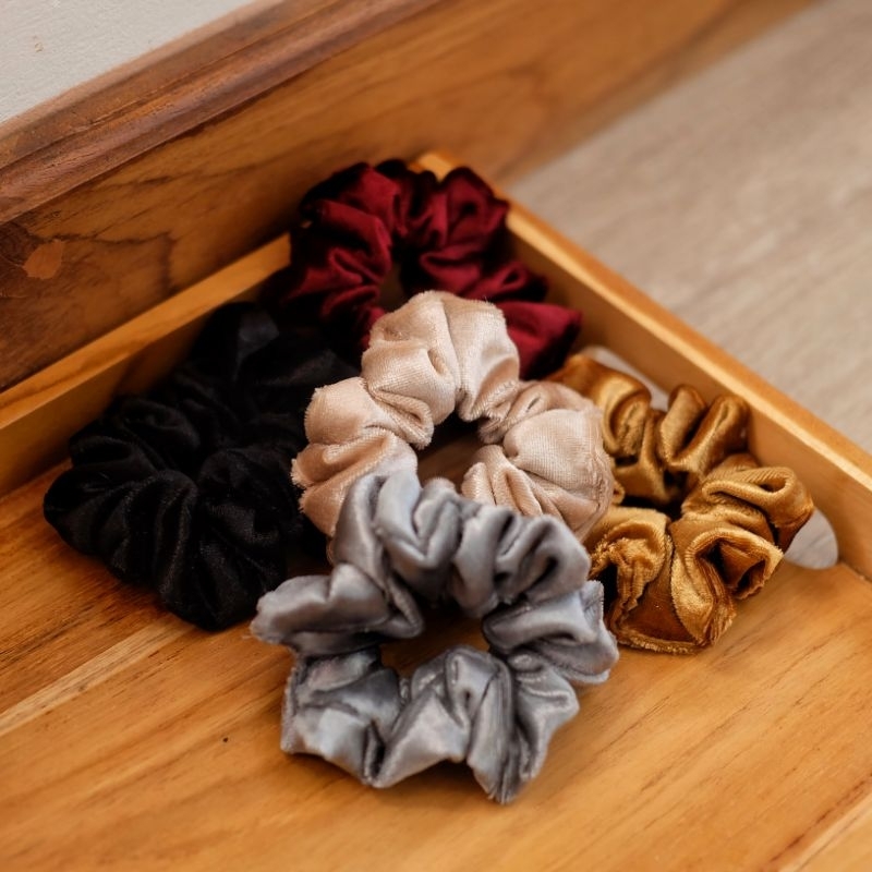 scrunchie velvet premium, kucir , ikat rambut velvet