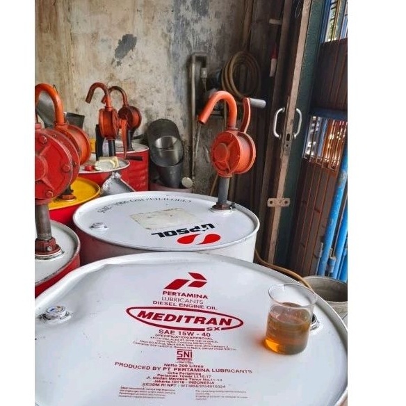 Oli mesin diesel Meditran sx 15w-40, oli mesin diesel 15w-40 eceran kemasan 1L
