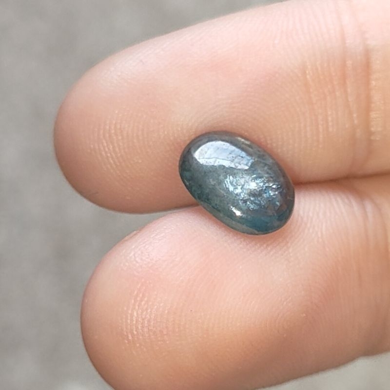 Natural Bluish / Bangsing Biru Sapphire Thailand 1,75 Ct