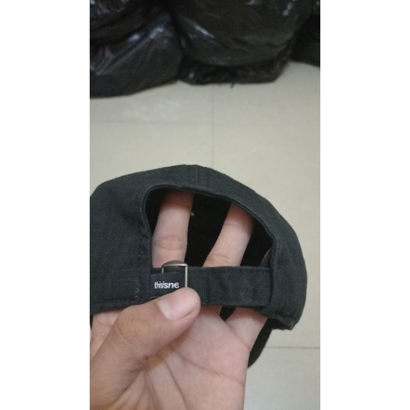 caps thisisneverthat