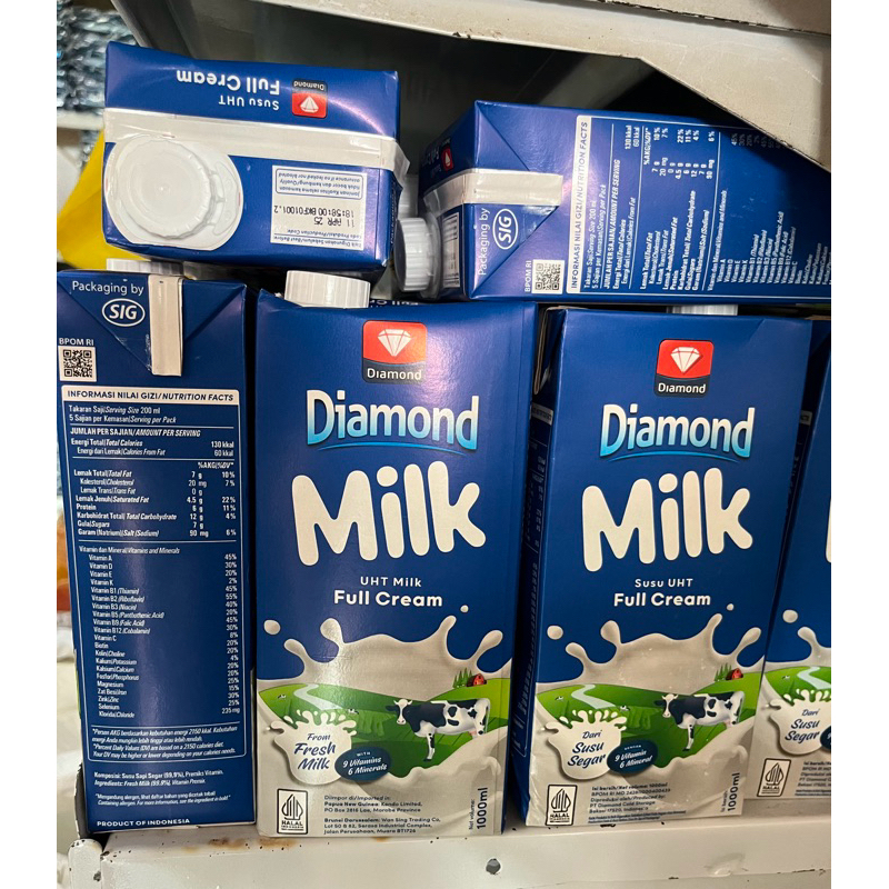 

susu Uht diamond milk 1000ml