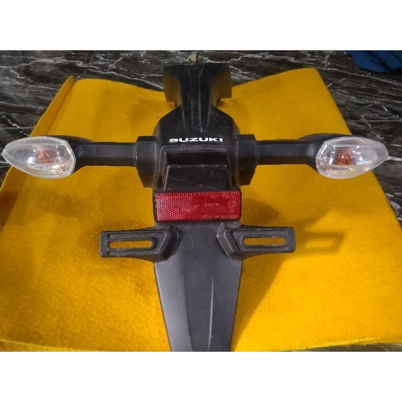 Spakbor slebor sepakbor belakang Suzuki gsx 150 r original