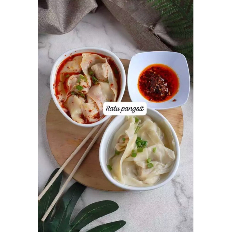 

RATU WONTON AYAM KUAH ISI 7 / PANGSIT CHILI OIL