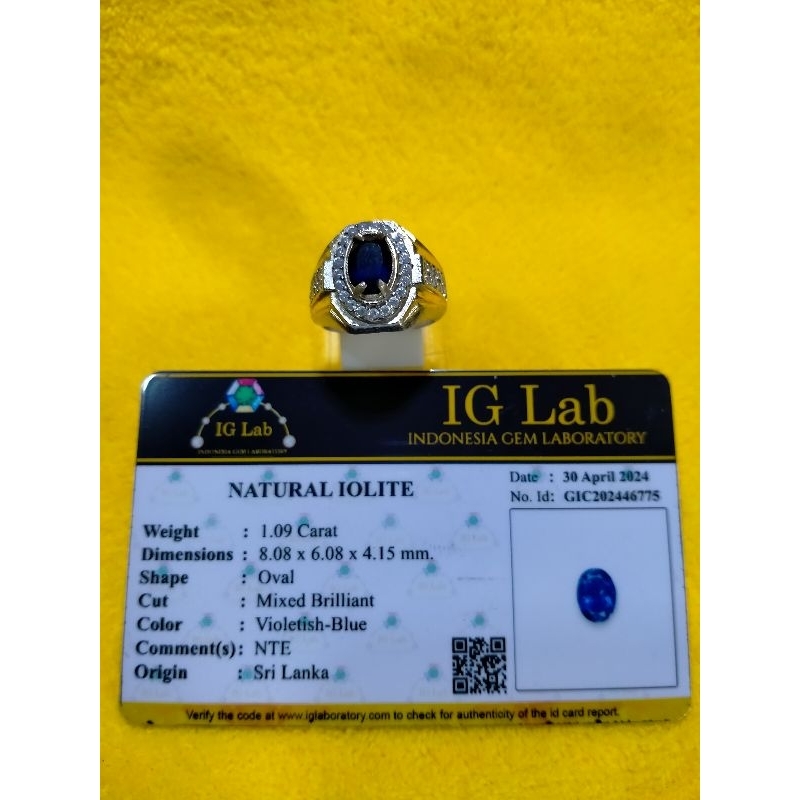 cincin batu permata natural iolite