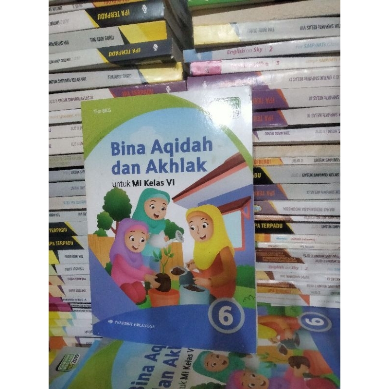 buku aqidah/akidah akhlak kelas 6/VI mi/madrasah ibtidaiyah erlangga revisi