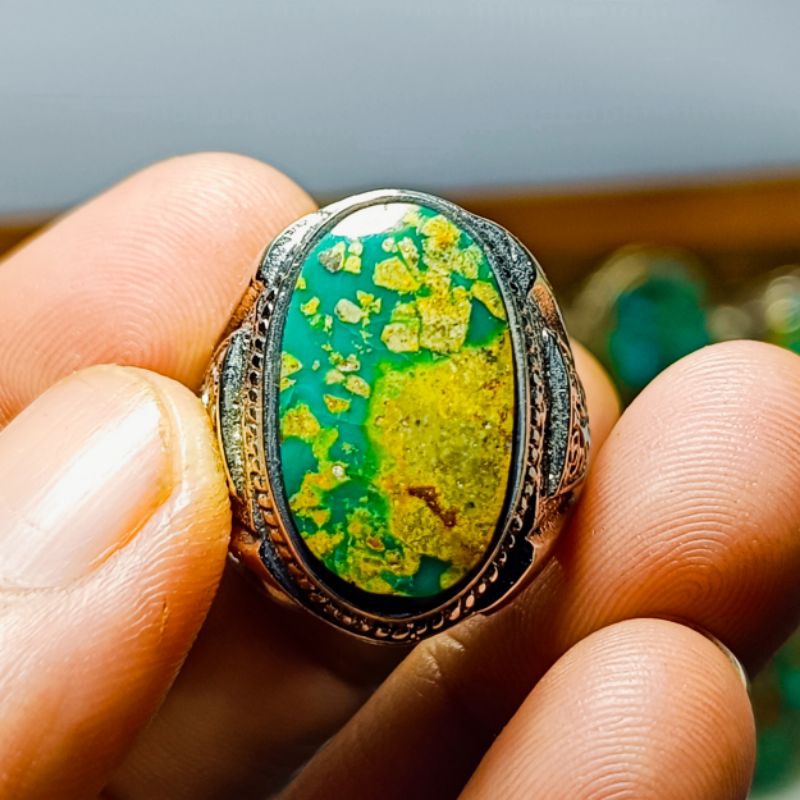 Batu pirus persia kotak