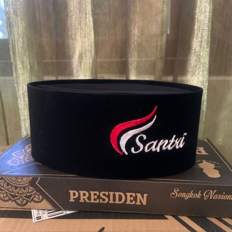 SONGKOK LOGO SANTRI SONGKOK PRESIDEN SONGKOK BORDIR SANTRI PECI SANTRI KOPYAH SANTRI