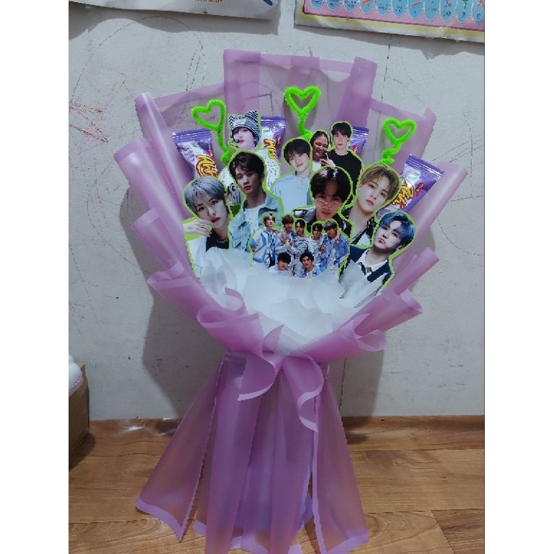 

Buket Polaroid mix Snack