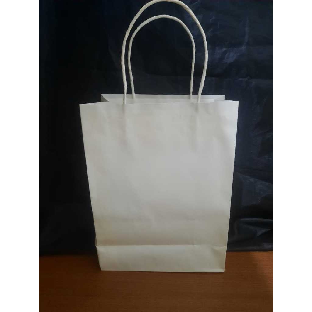 

PAPER BAG TWIS WHITE / FLAT/ HANDLE / UK. 210 x 105 x 283 MM