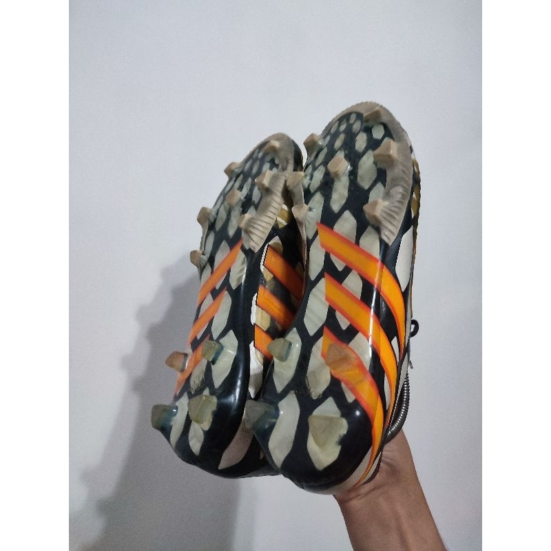 Adidas predator instinct