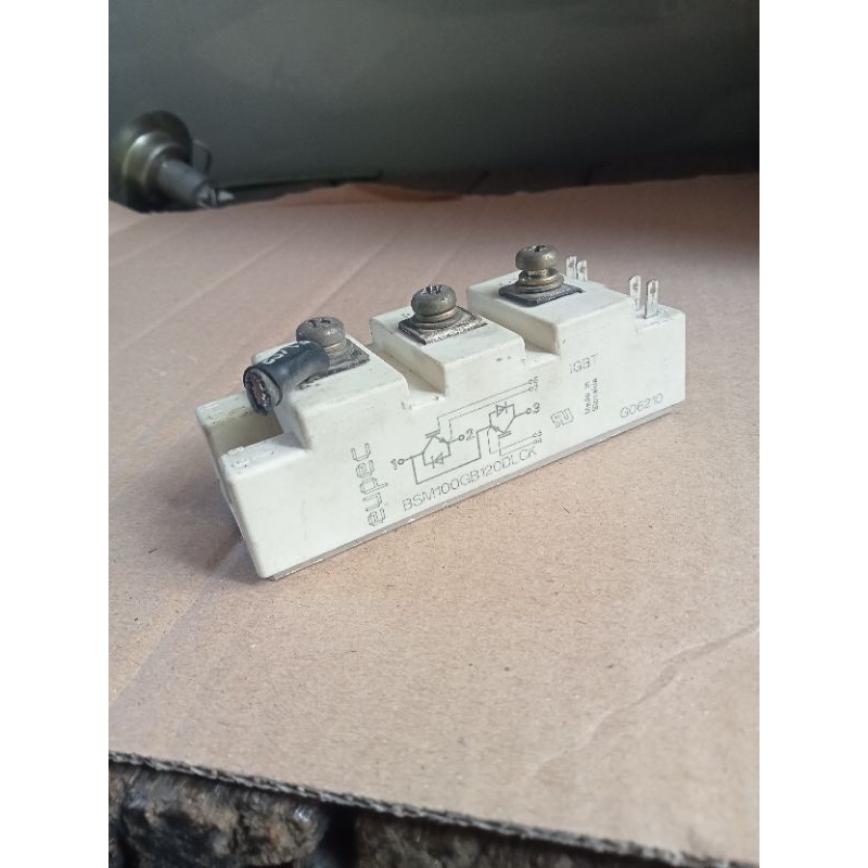 IGBT type  BSM100GB120DLCK 100A 1200V
