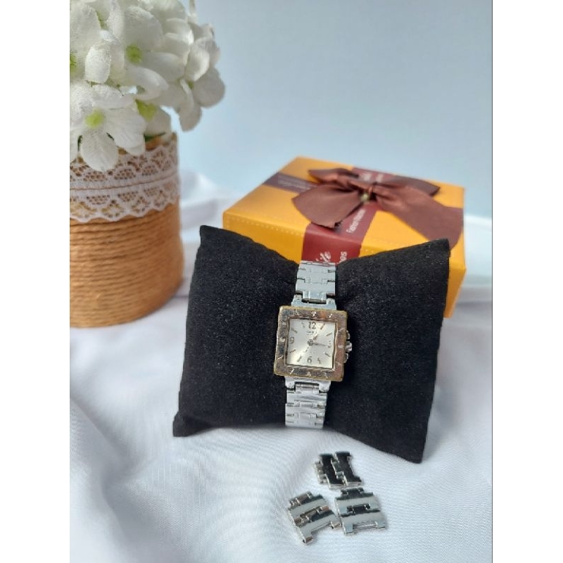 Preloved jam tangan Casio silver kotak rantai wanita
