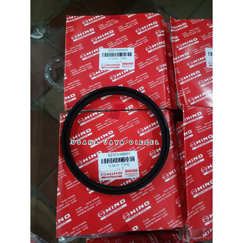 Oil Seal Bugi Seal Trunion Hino 500 / Hino Lohan FM260TI SZ313-00001