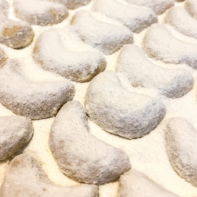 

Cashew Cheese Snow Cookies / Kue Kering Putri Salju Mede Keju Toples 400ml