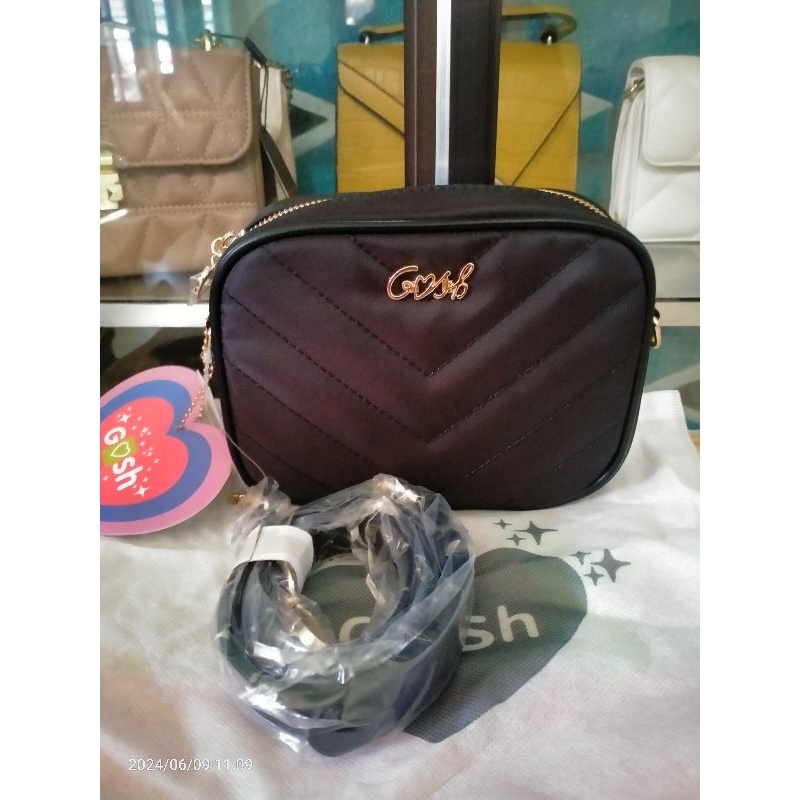 SOLD BY OFFLINE ‼️NEW/ART//GOSH❤//BANTAL