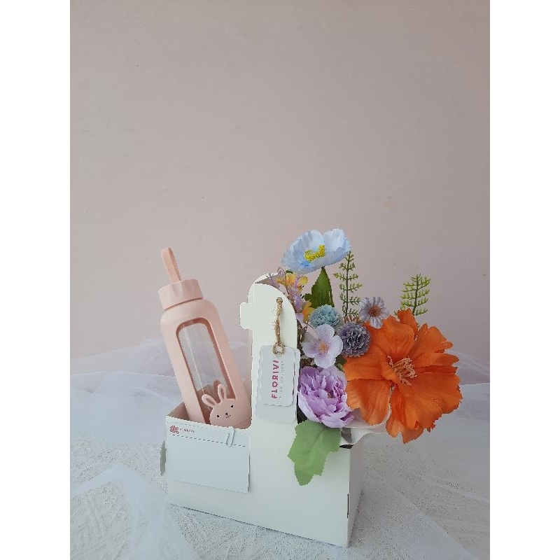 

FLOWERS GIFT BOX FLOWER AND COFFEE BOX HAMPERS WISUDA TUMBLR AESTHETIC TUMBLR CUSTOM TUMBLR PINK TUMBLR STARBUCKS COFFEE TAKE AWAY COFFEE CUP HOLDER KUKER LEBARAN HAMPERS LEBARAN IDUL FITRI HAMPERS GURU HAMPERS MERTUA HAMPERS ANAK HAMPERS UNIK AESTHETIC