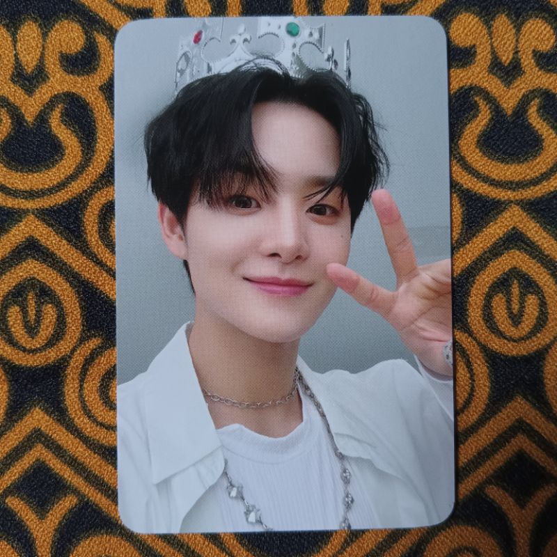 TREASURE Jihoon night garden