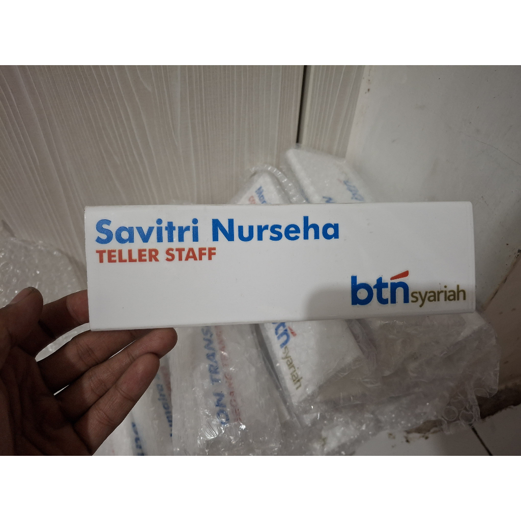 

PAPAN NAMA AKRILIK CUSTOM
