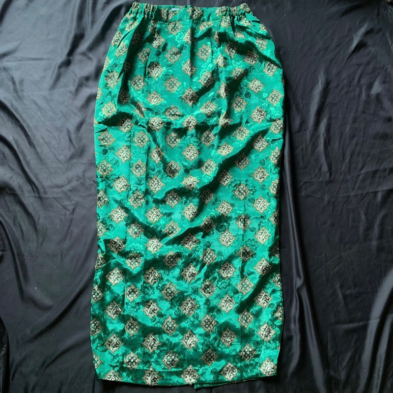 PRELOVED GREEN SILK SKIRT VINTAGE - SLIMFIT SKIRT - ROK BATIK HIJAU - ROK PANJANG