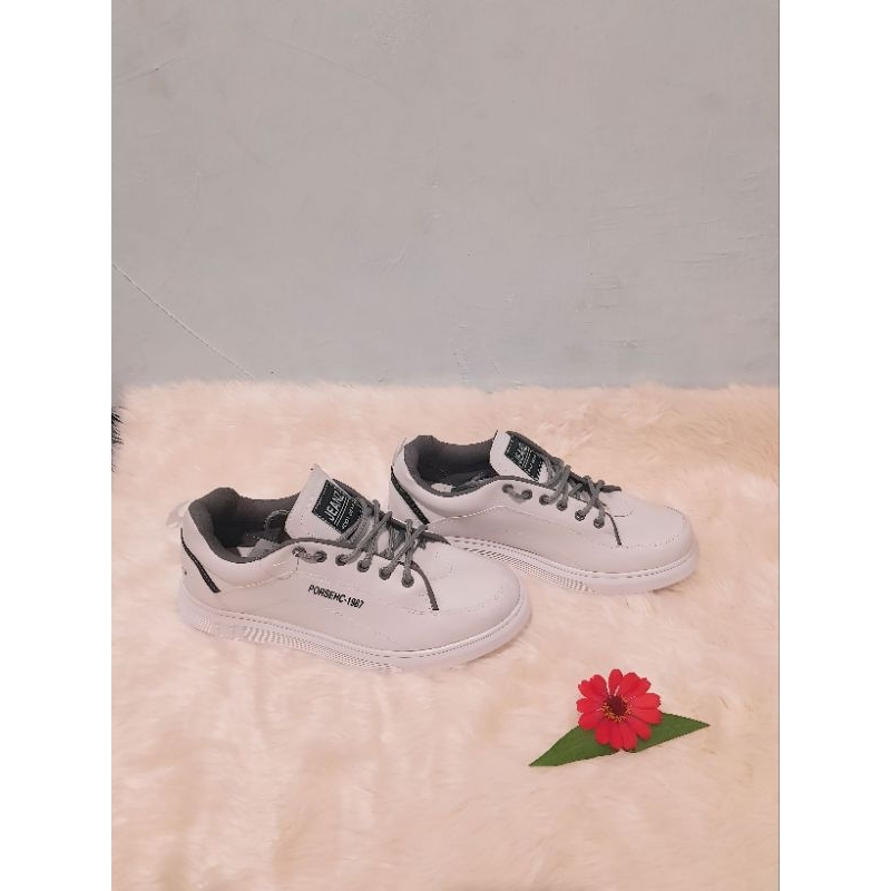 Sepatu Sneaker Import Pria Wanita Casual Sano Original Putih Kekinian