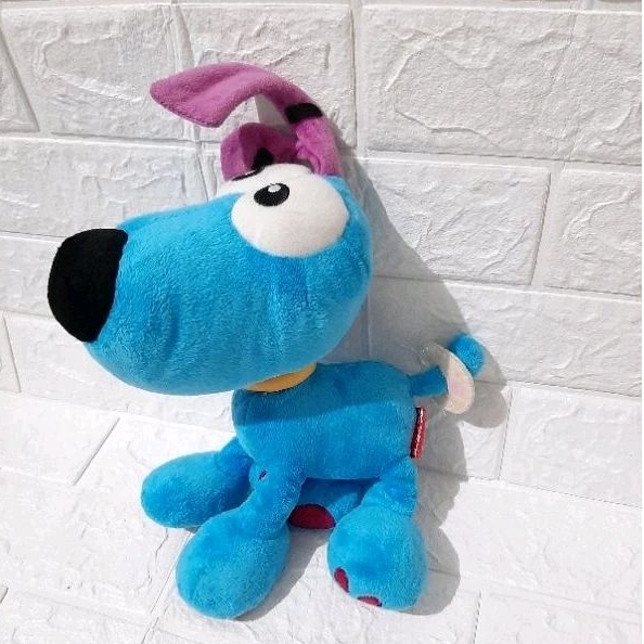 boneka anjing guguk biru brand kidzania. maskot area bermain anak kidzania. lucu unik. mirip oddie g