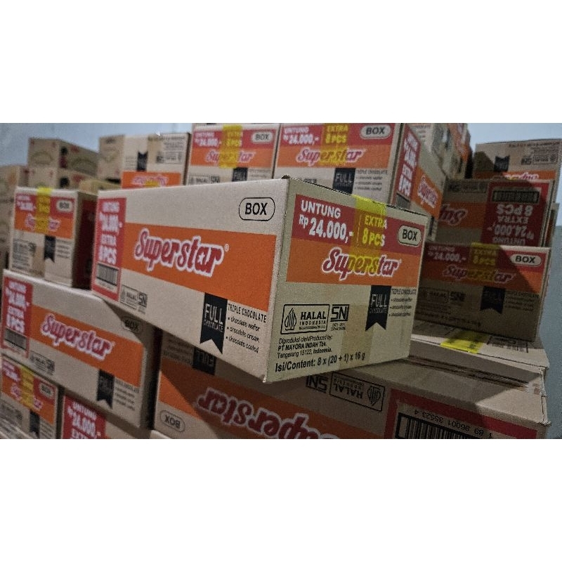 

super CTN 8*20*16GR - ROMA WAFER SUPERSTAR BOX 355237/ SUPER STAR TRIPLE COKLAT / MAYORA KARTON ISI 8BOX