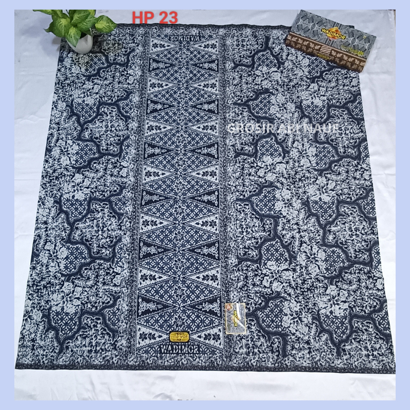 Sarung Wadimor Hitam Putih Bermotif Seragam Warna Sarung Pria Tenun Batik Premum Dewasa Cowok Sarung