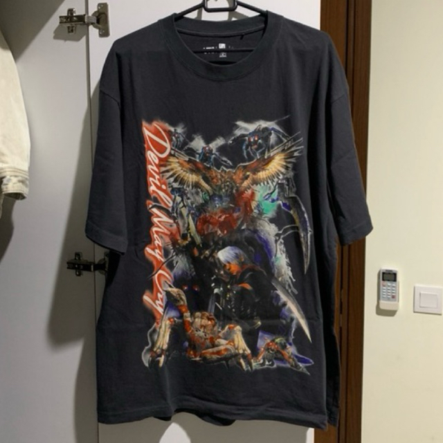 UNIQLO x CAPCOM Devil May Cry